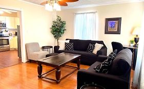3 Bed 2 Bath House, Quiet & Downtown Smart Tvs In All Rooms, Whole House To Yourself